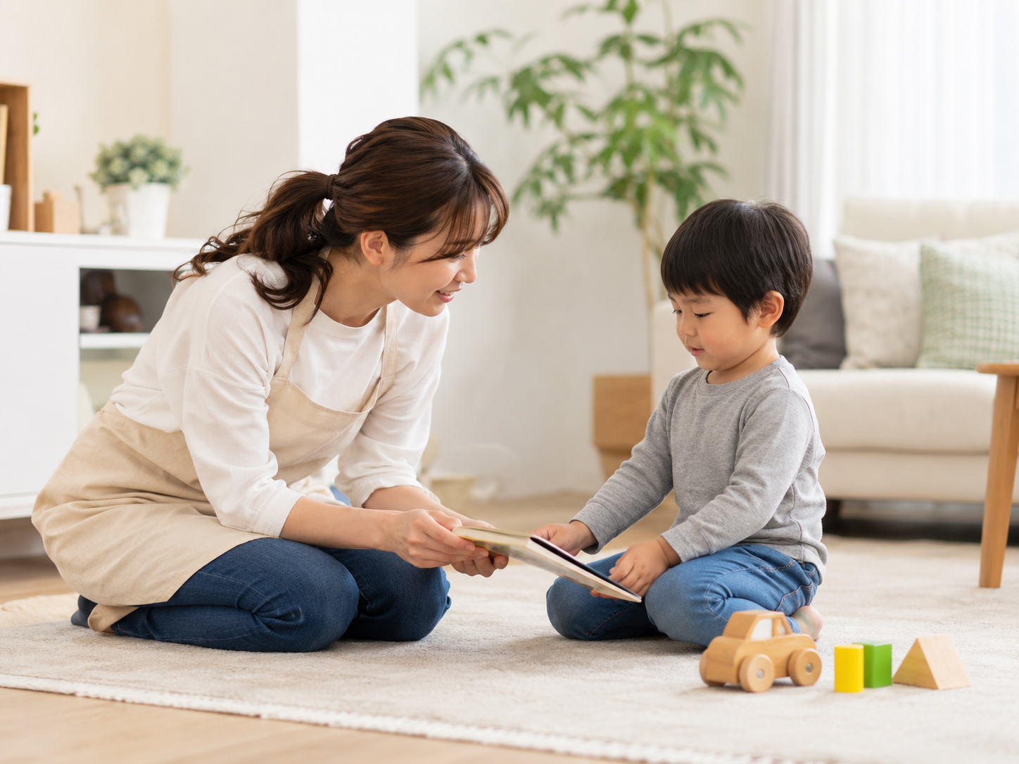 保育園の休園の様子:保育士資格保有スタッフが安全に子どもをお預かりしている様子